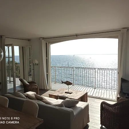 Port Rive Gauche Oyat Apartment