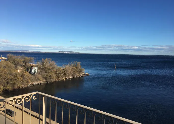 Port Rive Gauche Oyat Apartment